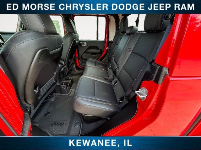 new 2025 Jeep Gladiator car, priced at $48,117