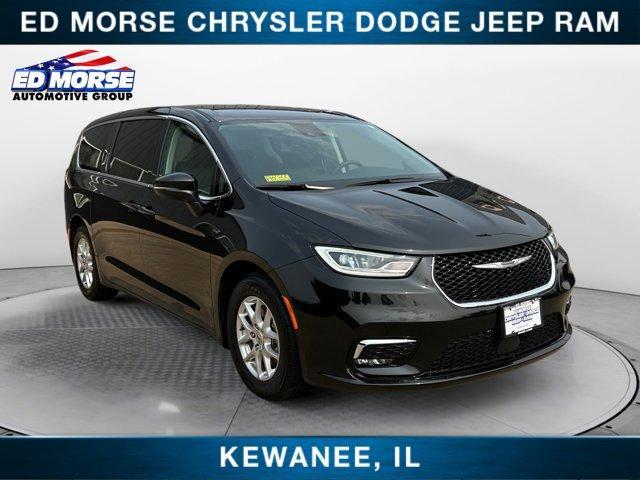 used 2023 Chrysler Pacifica car, priced at $25,499