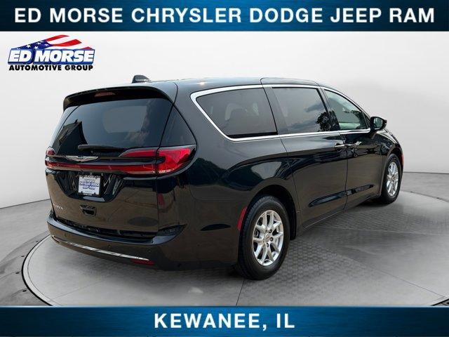 used 2023 Chrysler Pacifica car, priced at $25,499