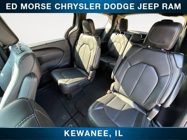 new 2025 Chrysler Pacifica car, priced at $45,753