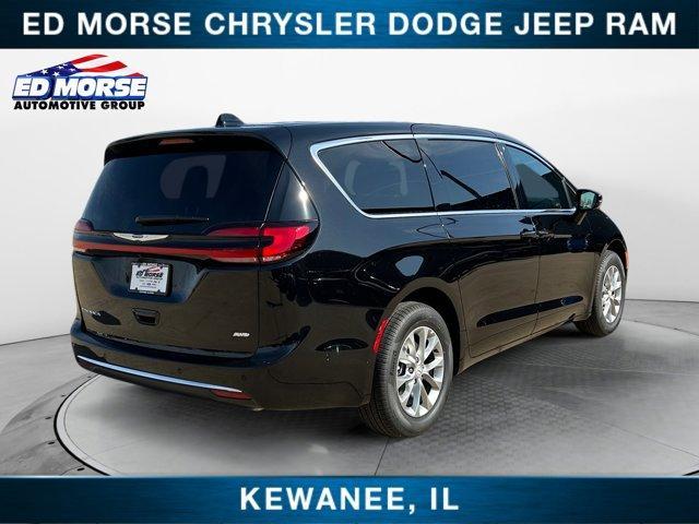 new 2025 Chrysler Pacifica car, priced at $45,753