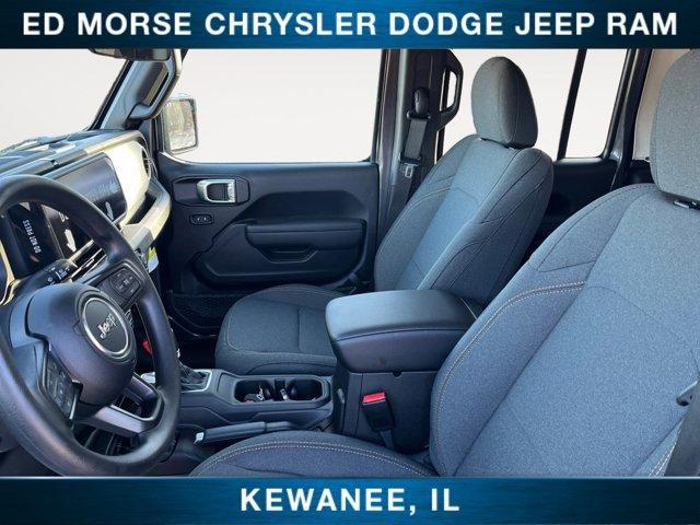 new 2025 Jeep Gladiator car, priced at $41,885