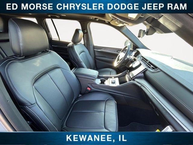 new 2025 Jeep Grand Cherokee car, priced at $52,596