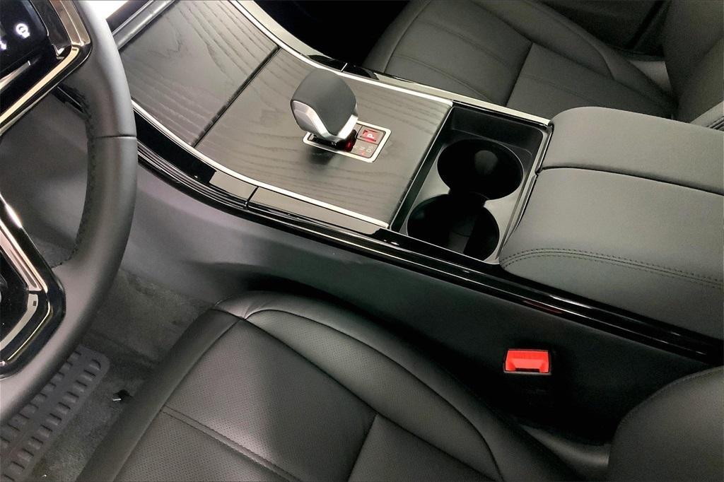 new 2026 Land Rover Range Rover Evoque car