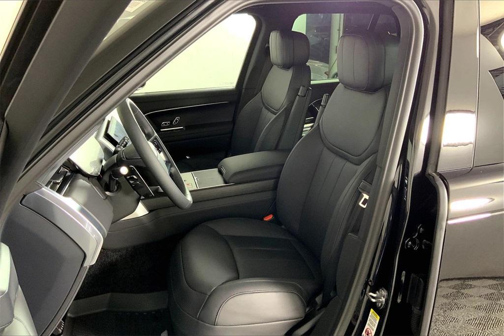 new 2025 Land Rover Range Rover car