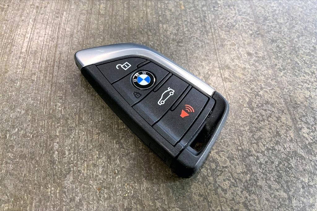 used 2022 BMW 540 car, priced at $37,995