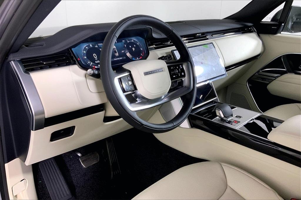 new 2025 Land Rover Range Rover car