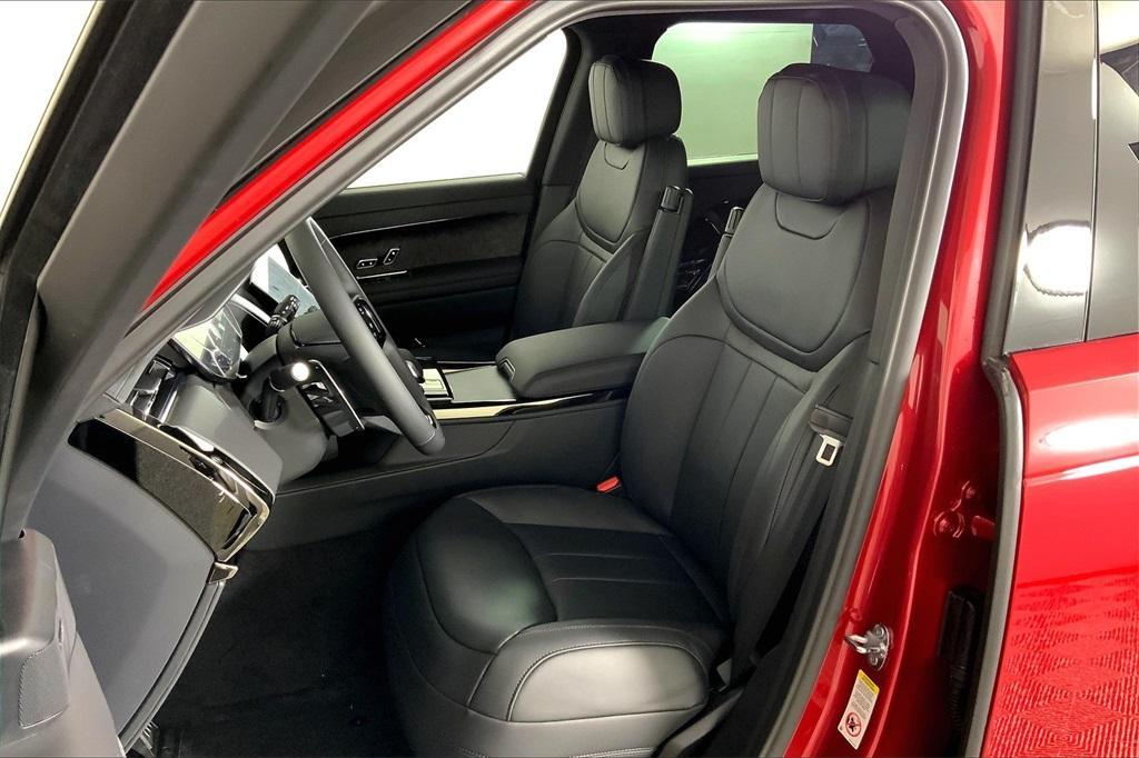 new 2025 Land Rover Range Rover Sport car