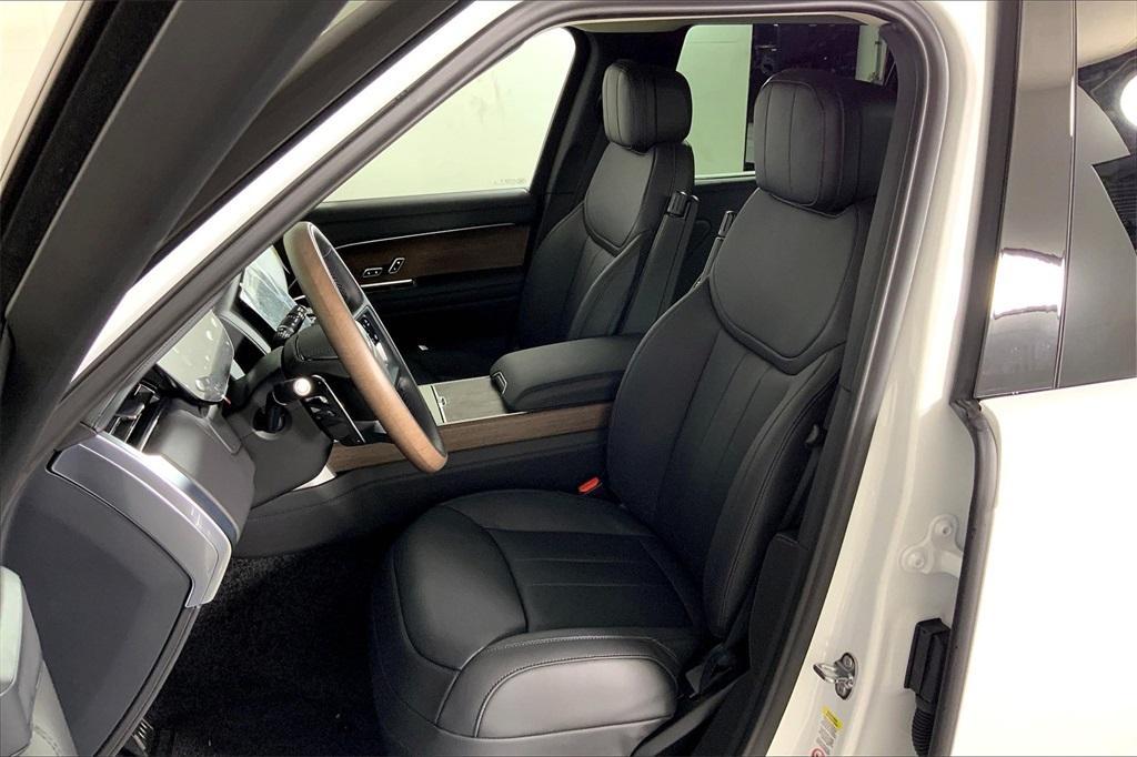 new 2025 Land Rover Range Rover car