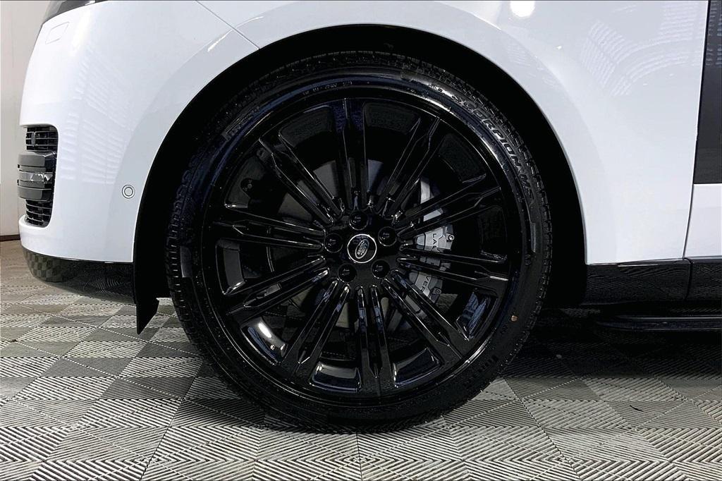 new 2025 Land Rover Range Rover car