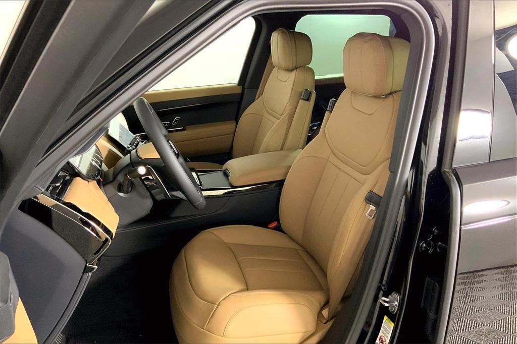 new 2025 Land Rover Range Rover Sport car