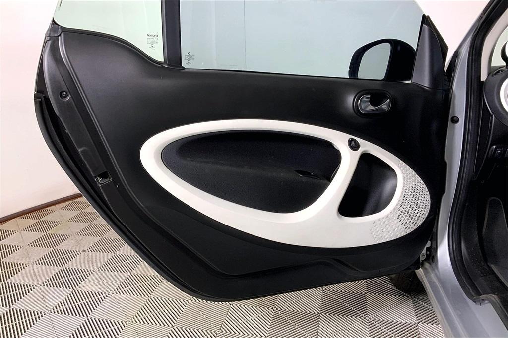 used 2018 smart ForTwo Electric Drive car, priced at $12,995