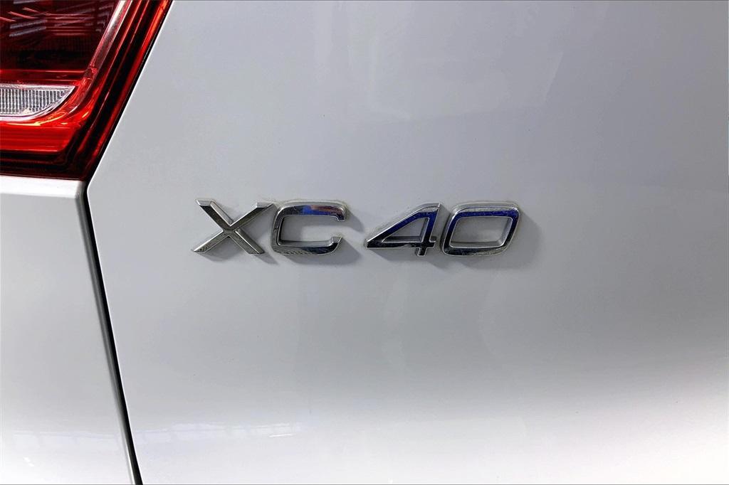 used 2021 Volvo XC40 car, priced at $26,488