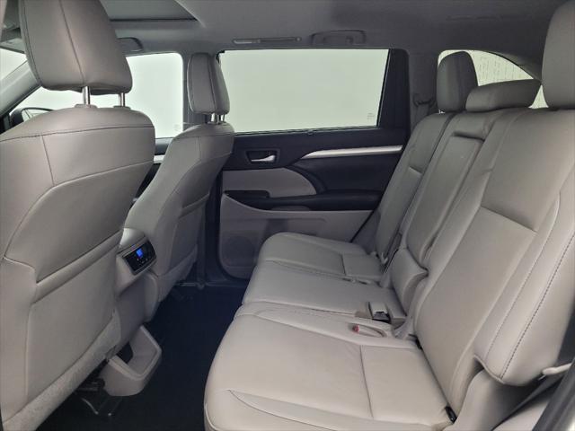 used 2019 Toyota Highlander car, priced at $25,295