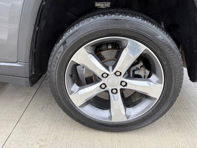 used 2022 Jeep Grand Cherokee L car, priced at $31,206