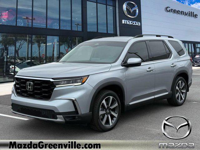 used 2025 Honda Pilot car, priced at $46,891