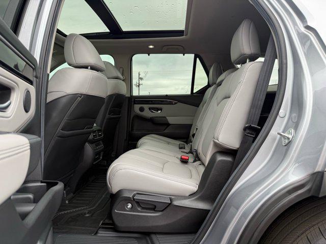 used 2025 Honda Pilot car, priced at $46,891