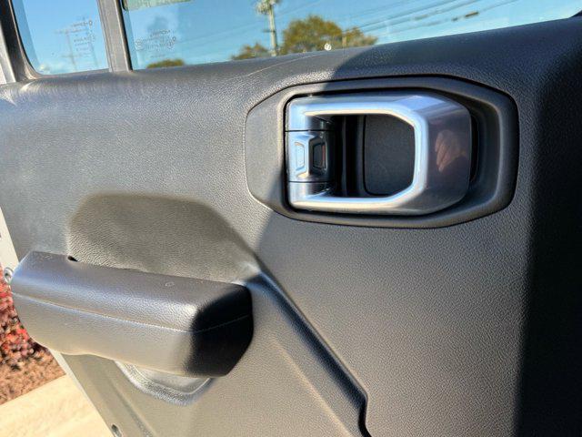 used 2021 Jeep Wrangler Unlimited car, priced at $28,990