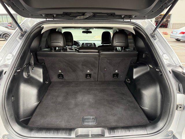 used 2019 Jeep Cherokee car, priced at $15,291