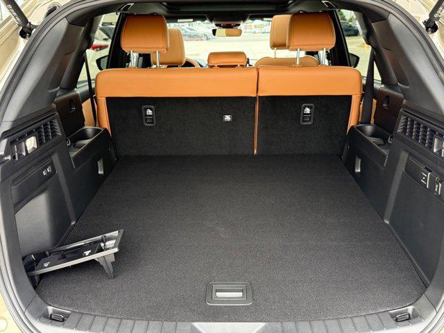 new 2025 Mazda CX-70 car, priced at $56,302