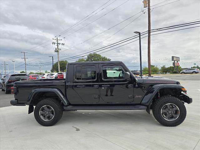 used 2022 Jeep Gladiator car, priced at $40,117