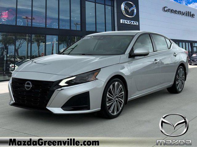 used 2023 Nissan Altima car, priced at $22,983