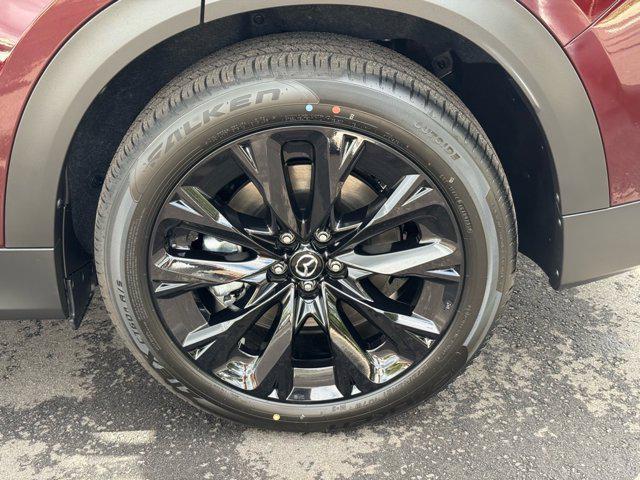 new 2025 Mazda CX-90 car, priced at $47,914