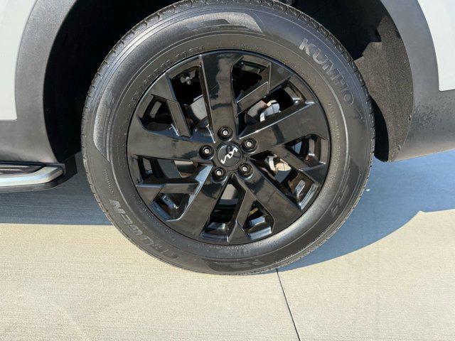 used 2022 Kia Sorento car, priced at $27,888
