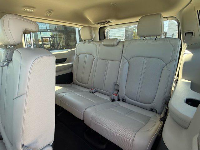 used 2024 Jeep Wagoneer car, priced at $44,987