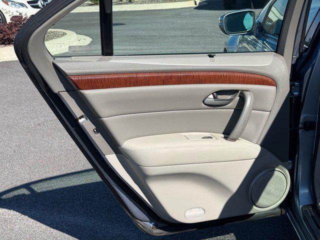 used 2005 Acura RL car, priced at $5,550