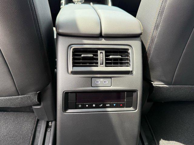 new 2025 Mazda CX-70 car, priced at $46,943