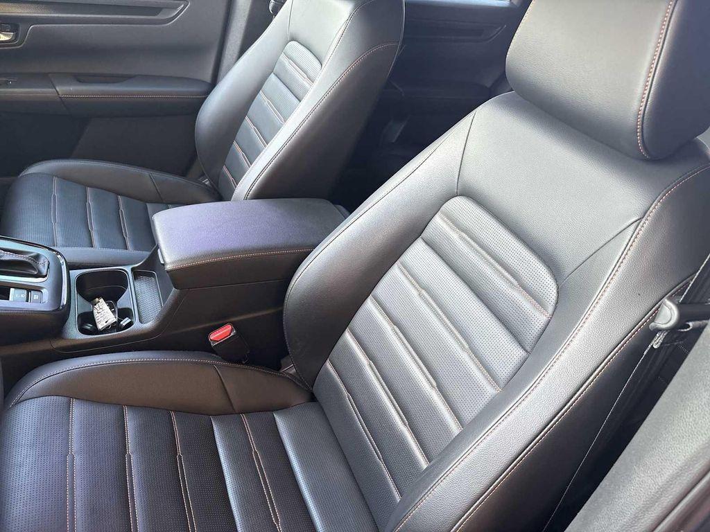 used 2025 Honda CR-V Hybrid car, priced at $32,995
