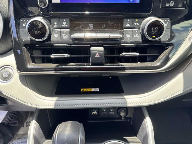 used 2024 Toyota Highlander car, priced at $46,995