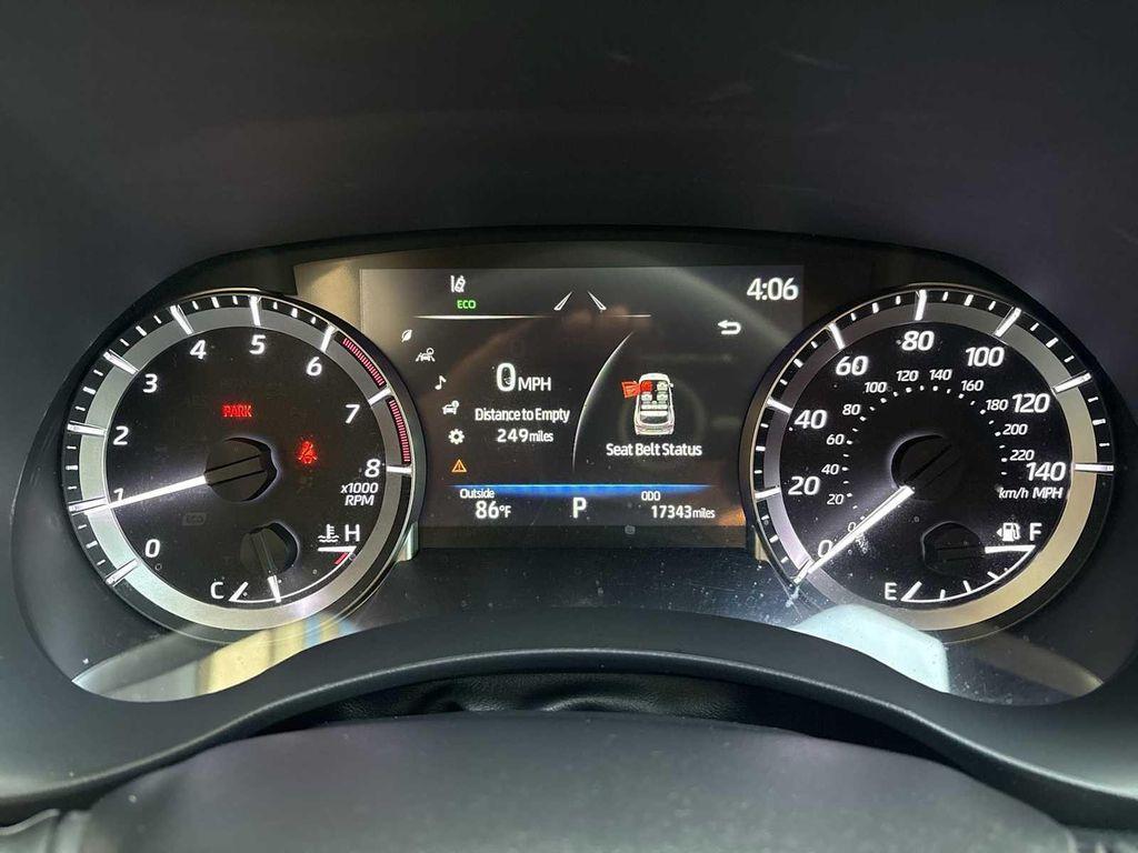 used 2023 Toyota Highlander car, priced at $39,995