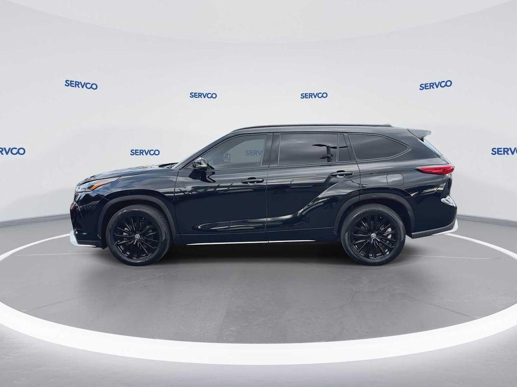 used 2023 Toyota Highlander car, priced at $39,995
