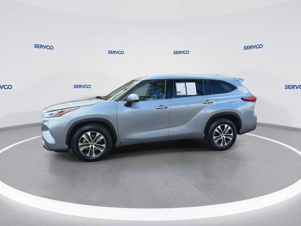 used 2022 Toyota Highlander car, priced at $37,800