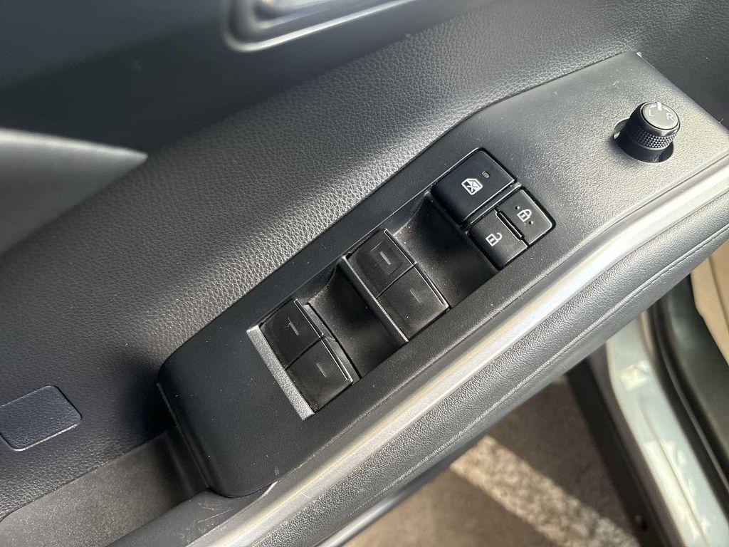 used 2022 Toyota Highlander car, priced at $37,800