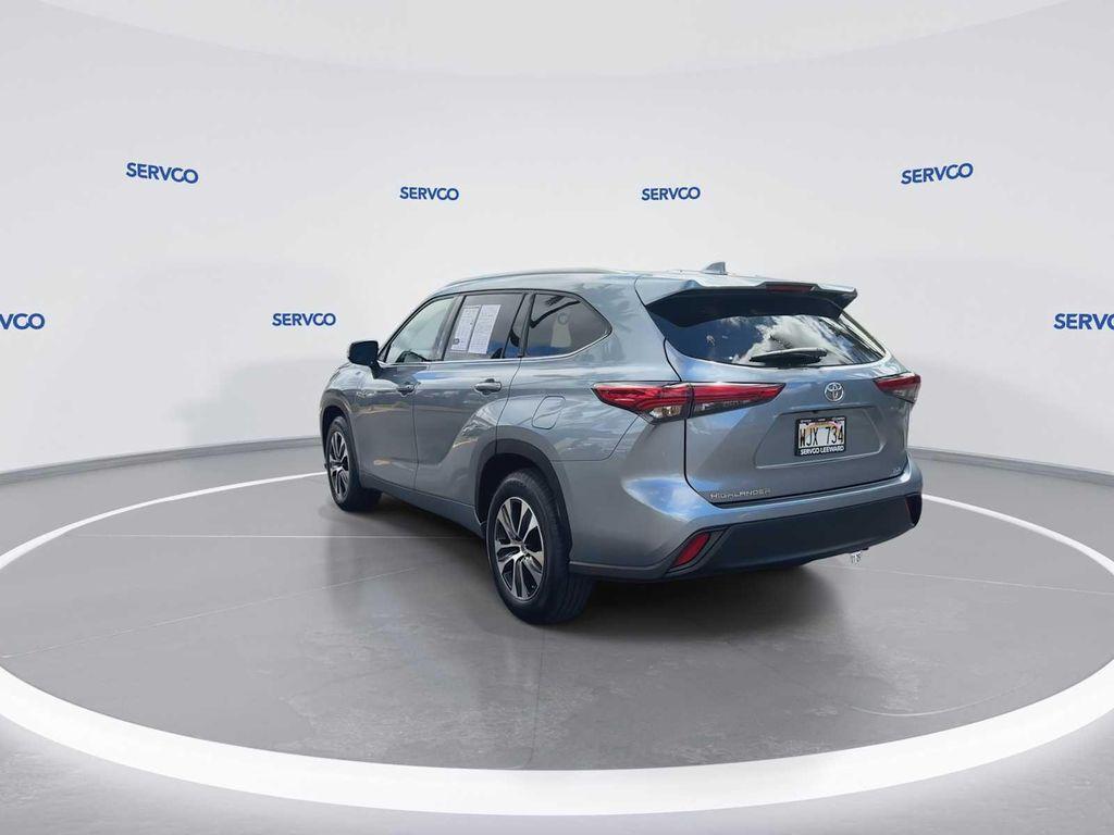 used 2022 Toyota Highlander car, priced at $37,800