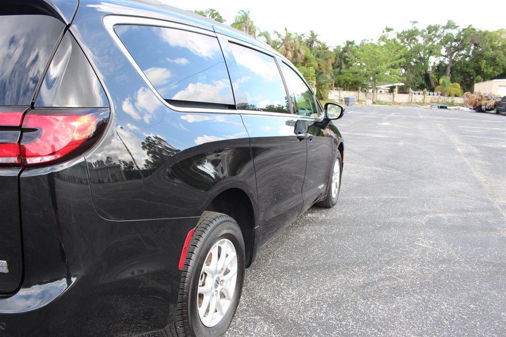 used 2022 Chrysler Pacifica car, priced at $34,995