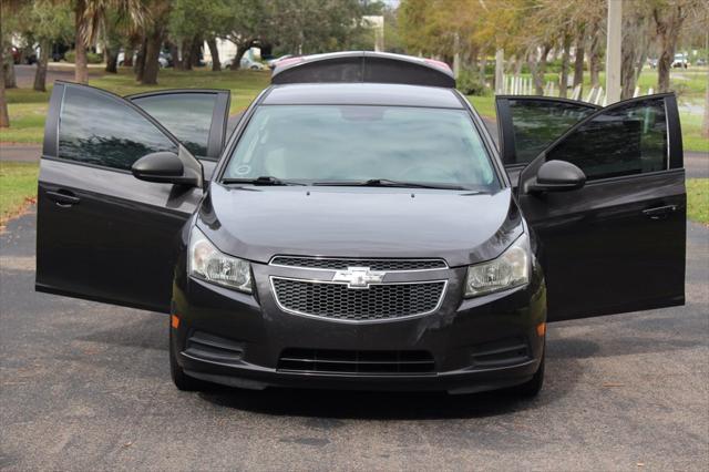 used 2014 Chevrolet Cruze car, priced at $5,995