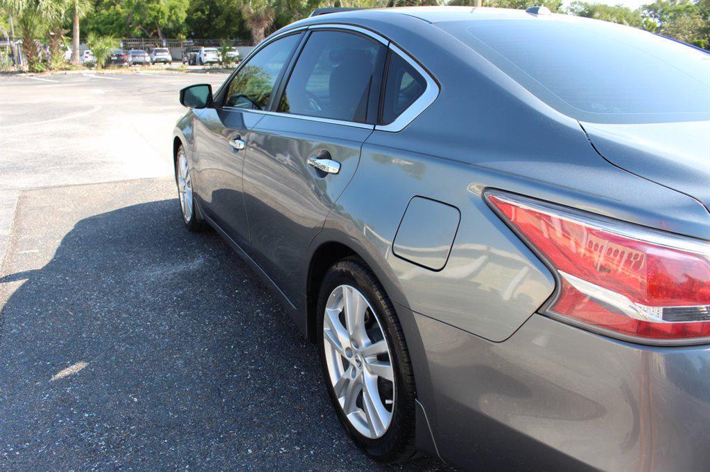 used 2015 Nissan Altima car, priced at $11,995