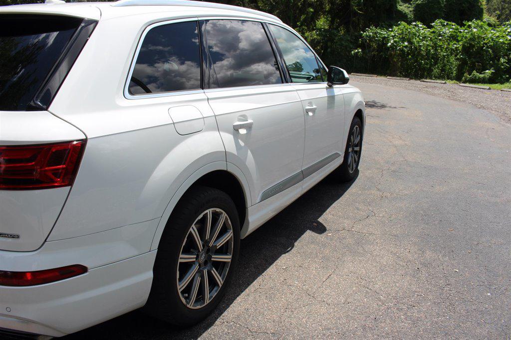 used 2019 Audi Q7 car, priced at $20,995