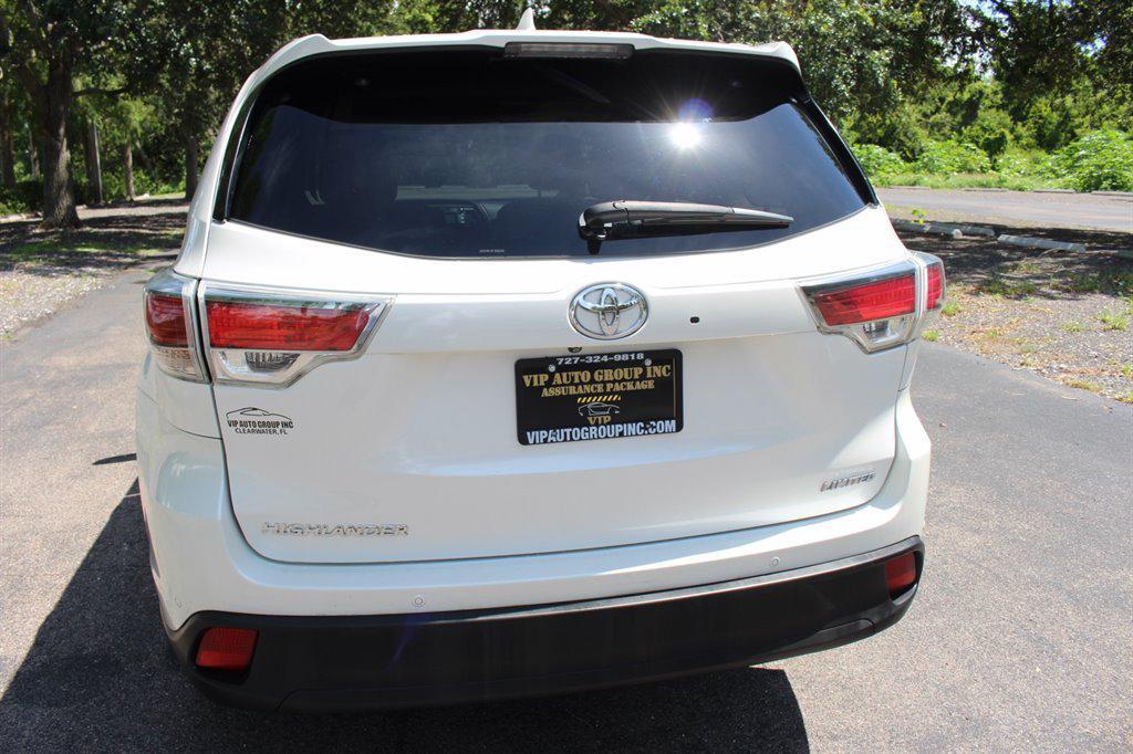 used 2015 Toyota Highlander car, priced at $16,995