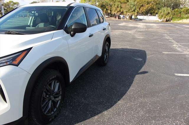 used 2022 Nissan Rogue car, priced at $18,995