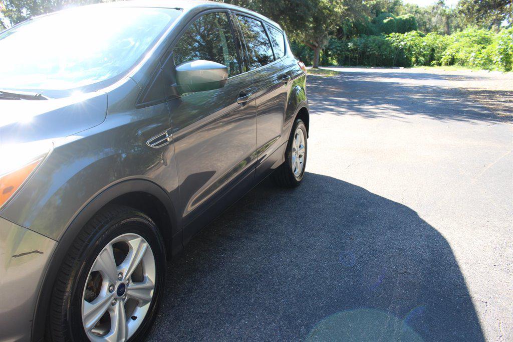 used 2014 Ford Escape car, priced at $5,995