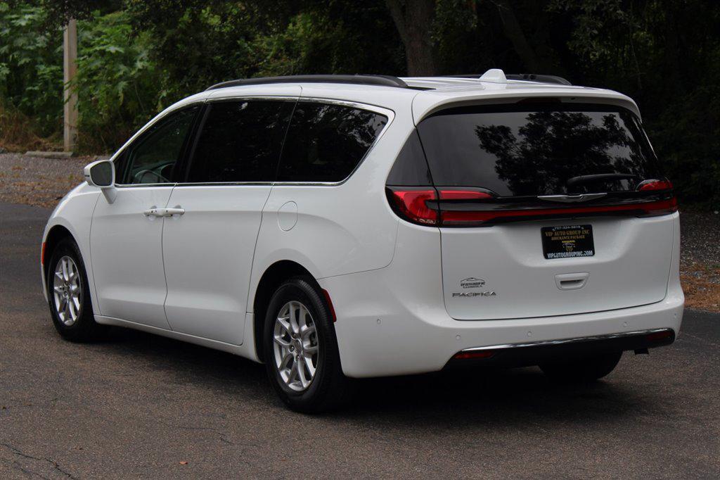 used 2022 Chrysler Pacifica car, priced at $20,995