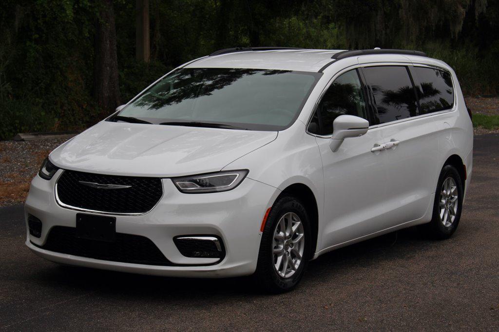 used 2022 Chrysler Pacifica car, priced at $20,995