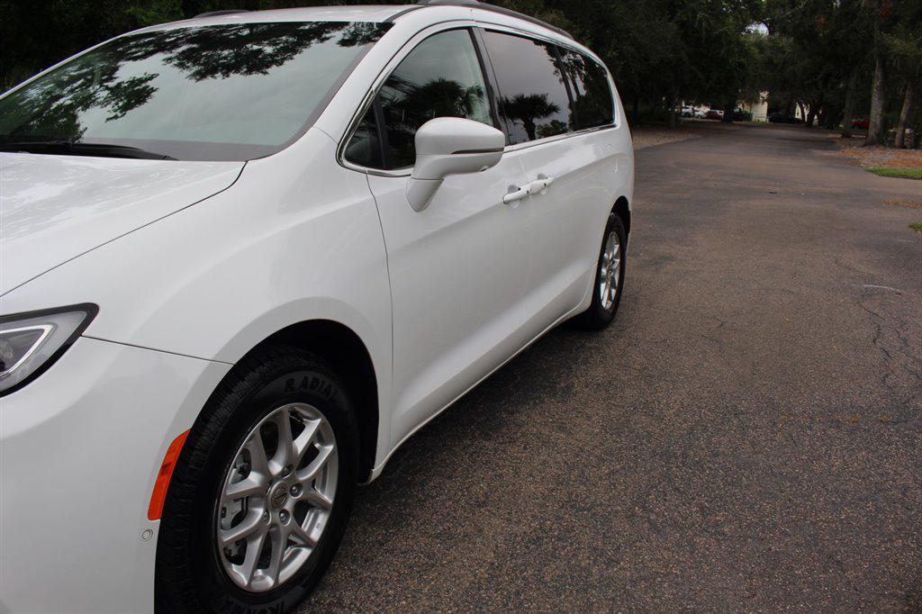 used 2022 Chrysler Pacifica car, priced at $20,995
