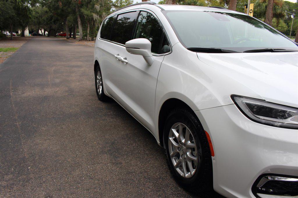 used 2022 Chrysler Pacifica car, priced at $20,995