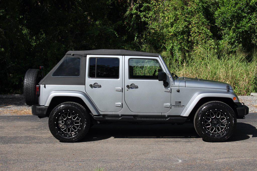 used 2015 Jeep Wrangler Unlimited car, priced at $17,995